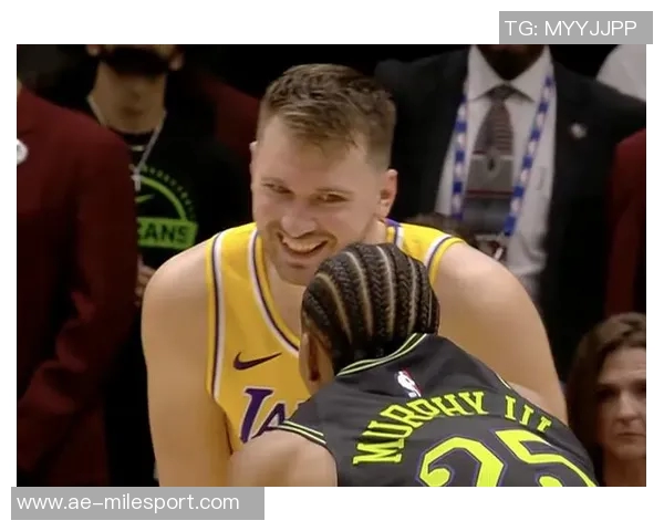 卢尼半场表现出色高效6中4贡献8分3篮板2助攻依然是卢姥爷