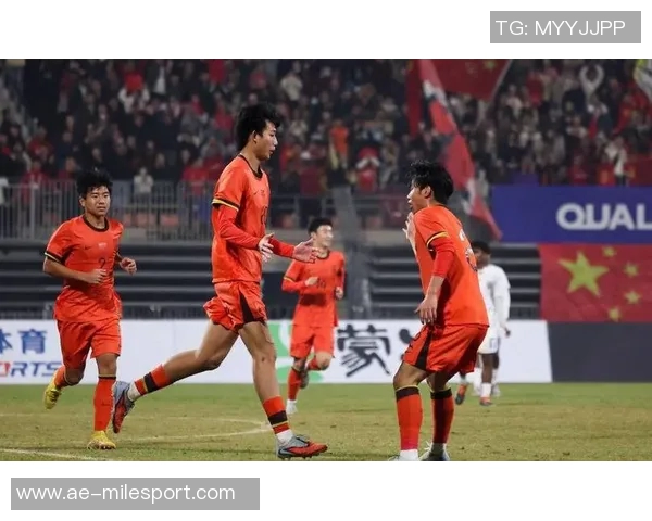 新国足应重视速度与冲击力过度畏惧失误只会失去主动权