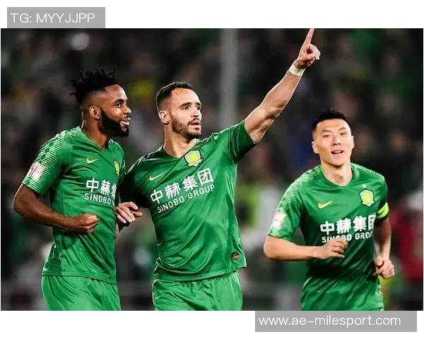 意甲最佳阵容揭晓莱奥安古伊萨领衔萨56入选表现出色