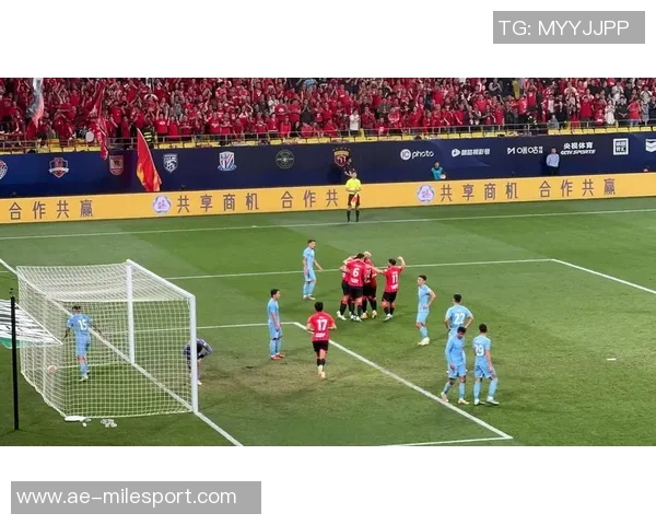 赛前分析深圳新鹏城迎战成都蓉城双方状态与战术对比解析