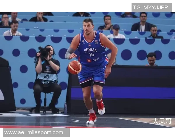 FIBA趣味互动揭秘：谁与库里安东尼施罗德约基奇曾是队友