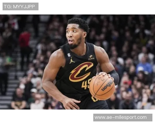 米切尔回应下半场零分表现称双腿沉重并无大碍 米切尔回应下半场零分表现称双腿沉重并无大碍