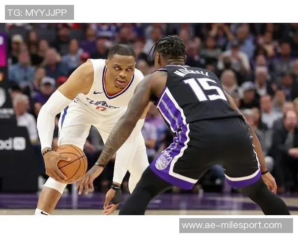 周四竞彩篮球前瞻快船核心缺阵太阳双星准备迎战