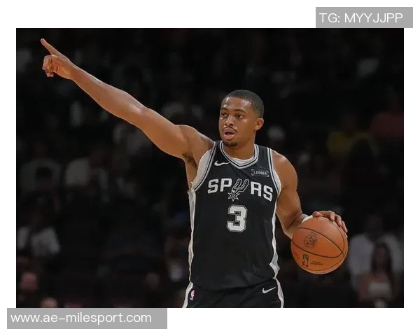 凯尔登全场表现出色13投8中贡献22分8板2助2断助力球队胜利 凯尔登全场表现出色13投8中贡献22分8板2助2断助力球队胜利